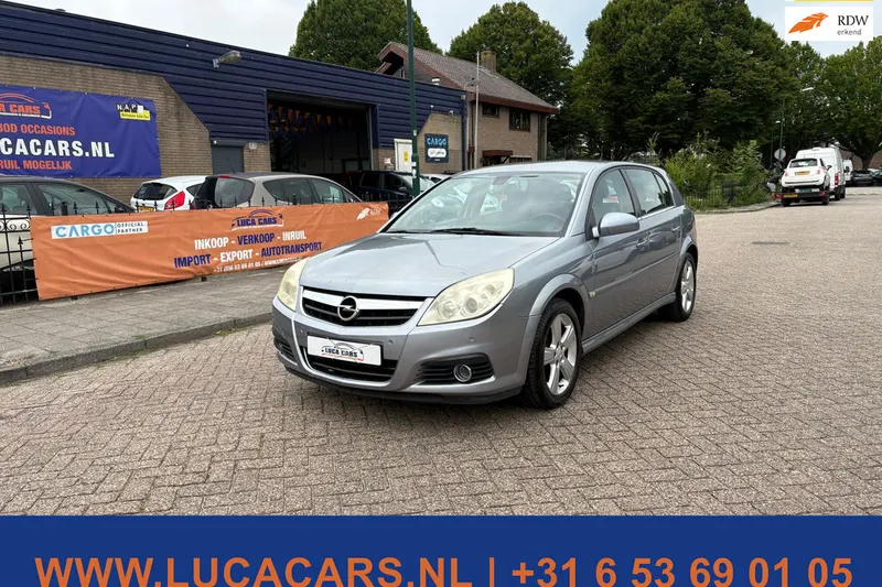 Opel Signum (2005)