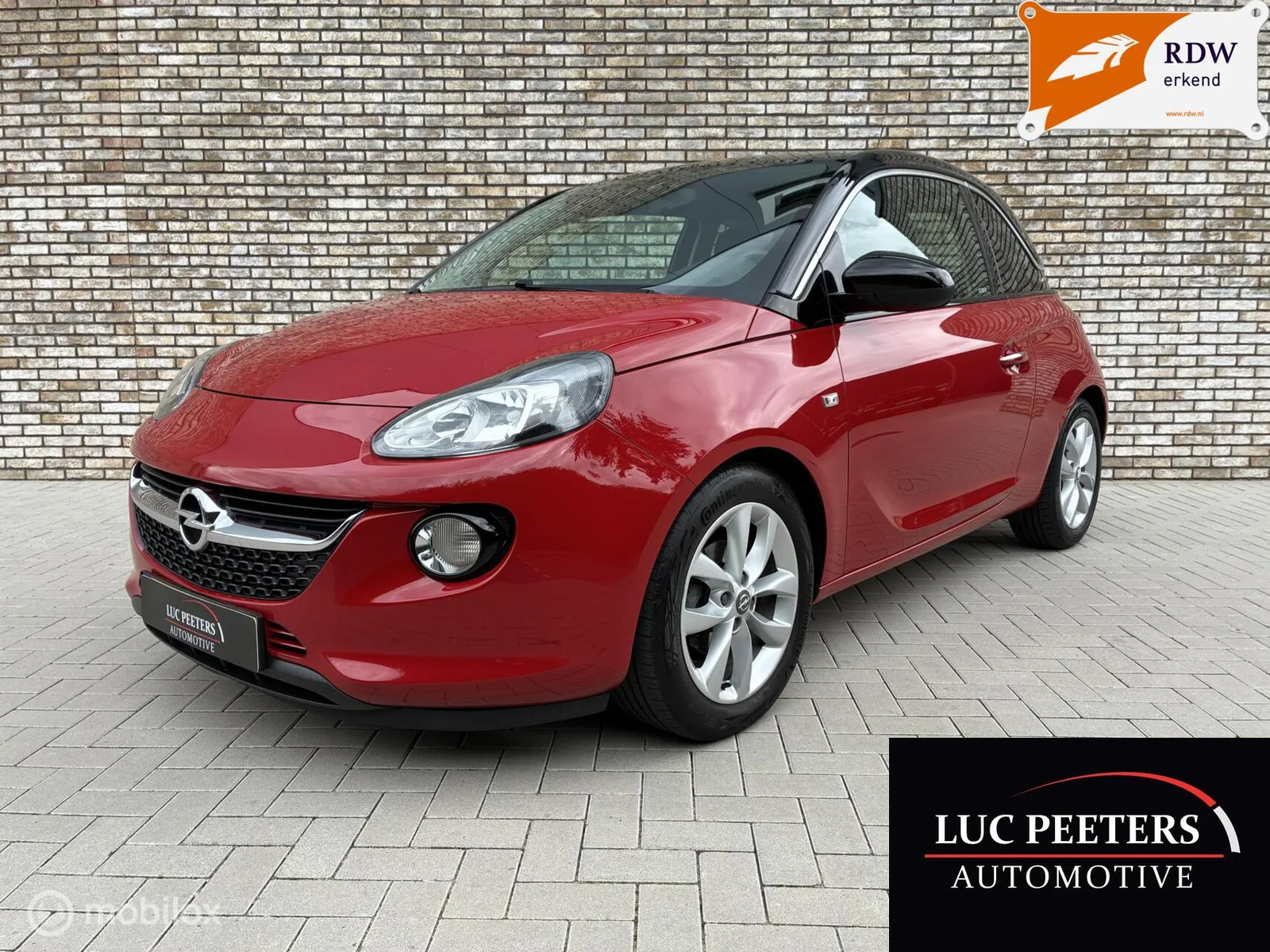 Opel Adam (2017) — foto 1