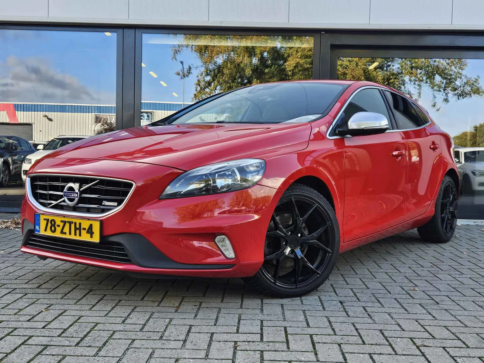 Volvo V40 (2013) — foto 1