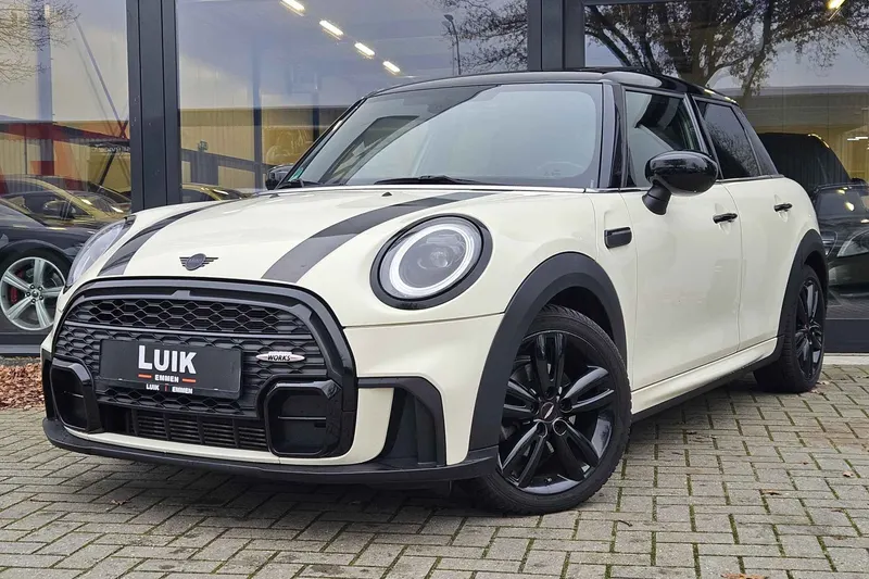 MINI Cooper (2021)