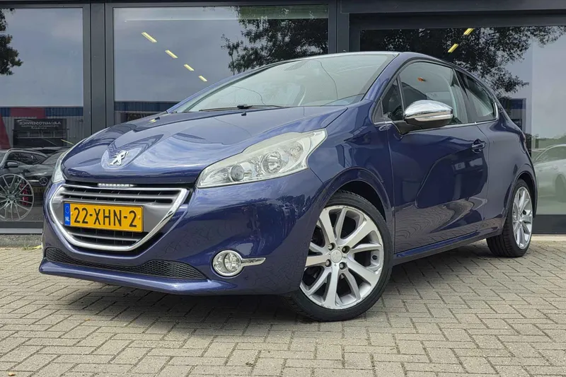 Peugeot 208 (2012)