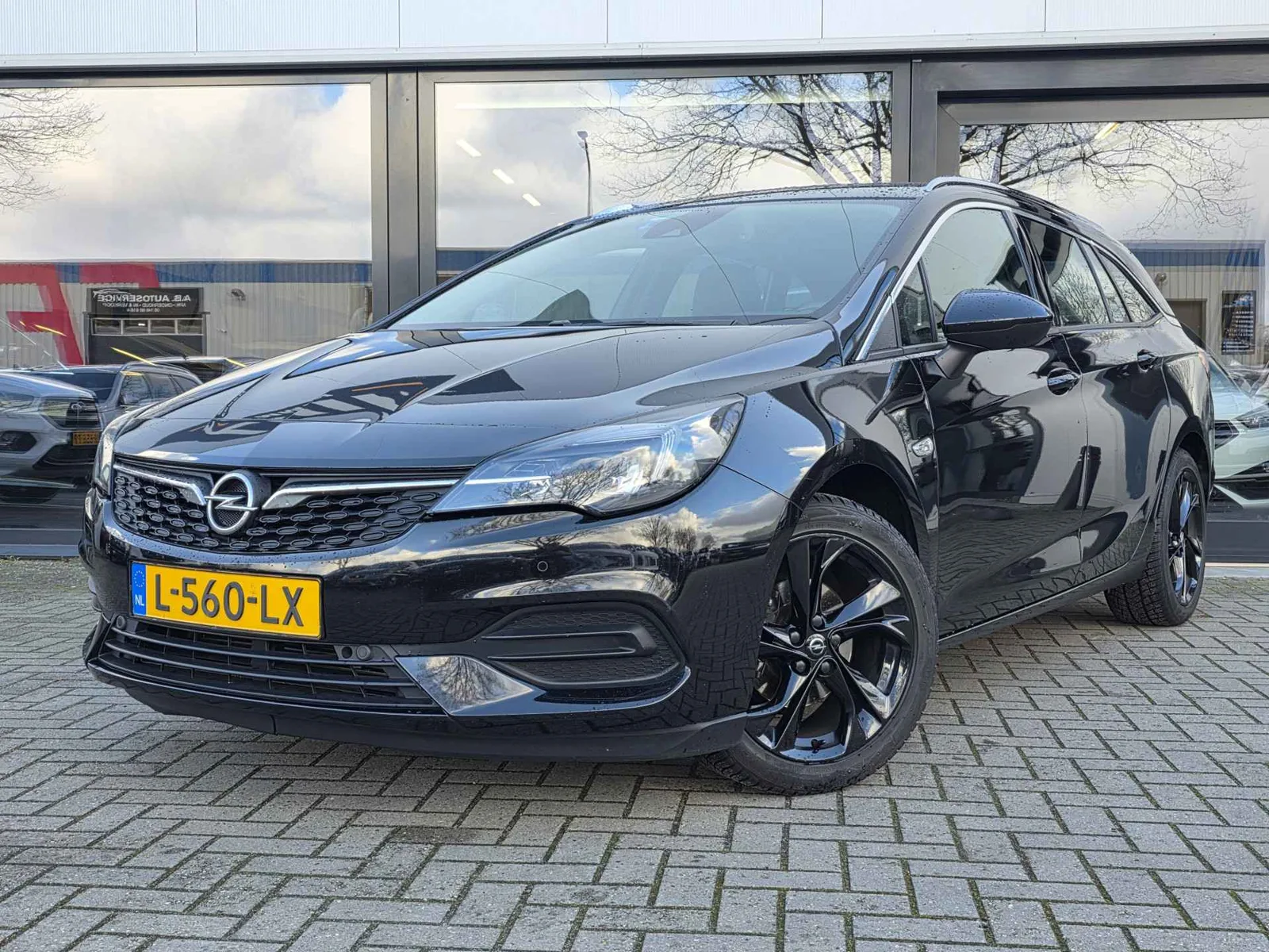 Opel Astra (2021) — foto 1