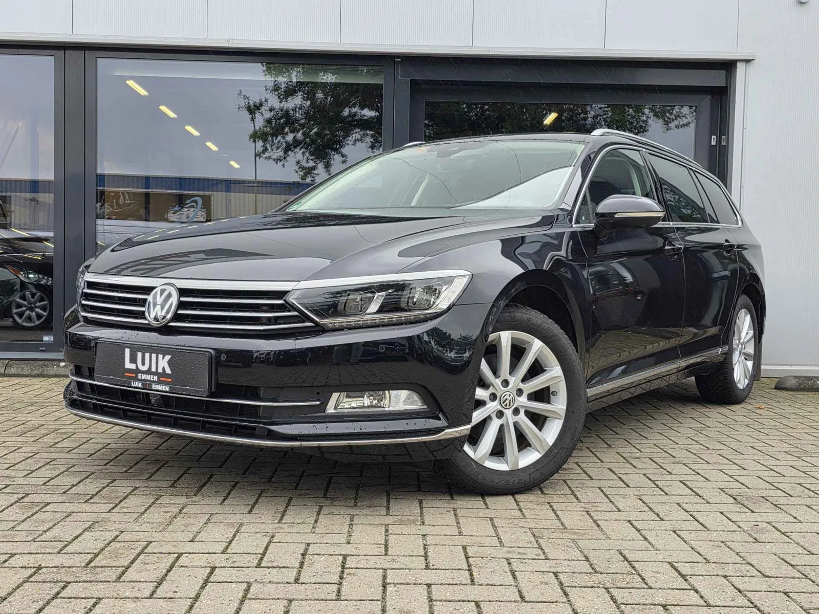 Volkswagen Passat (2016) — foto 1