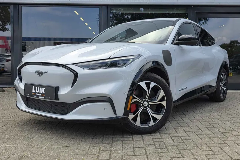 Ford Mustang Mach-E (2022)