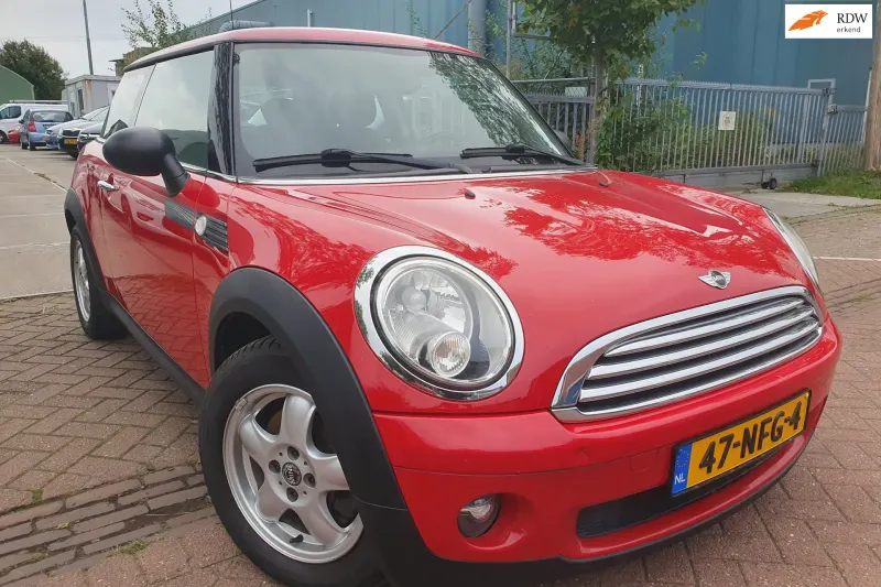 MINI One (2010)