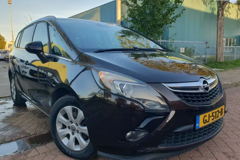 Opel Zafira (2015)