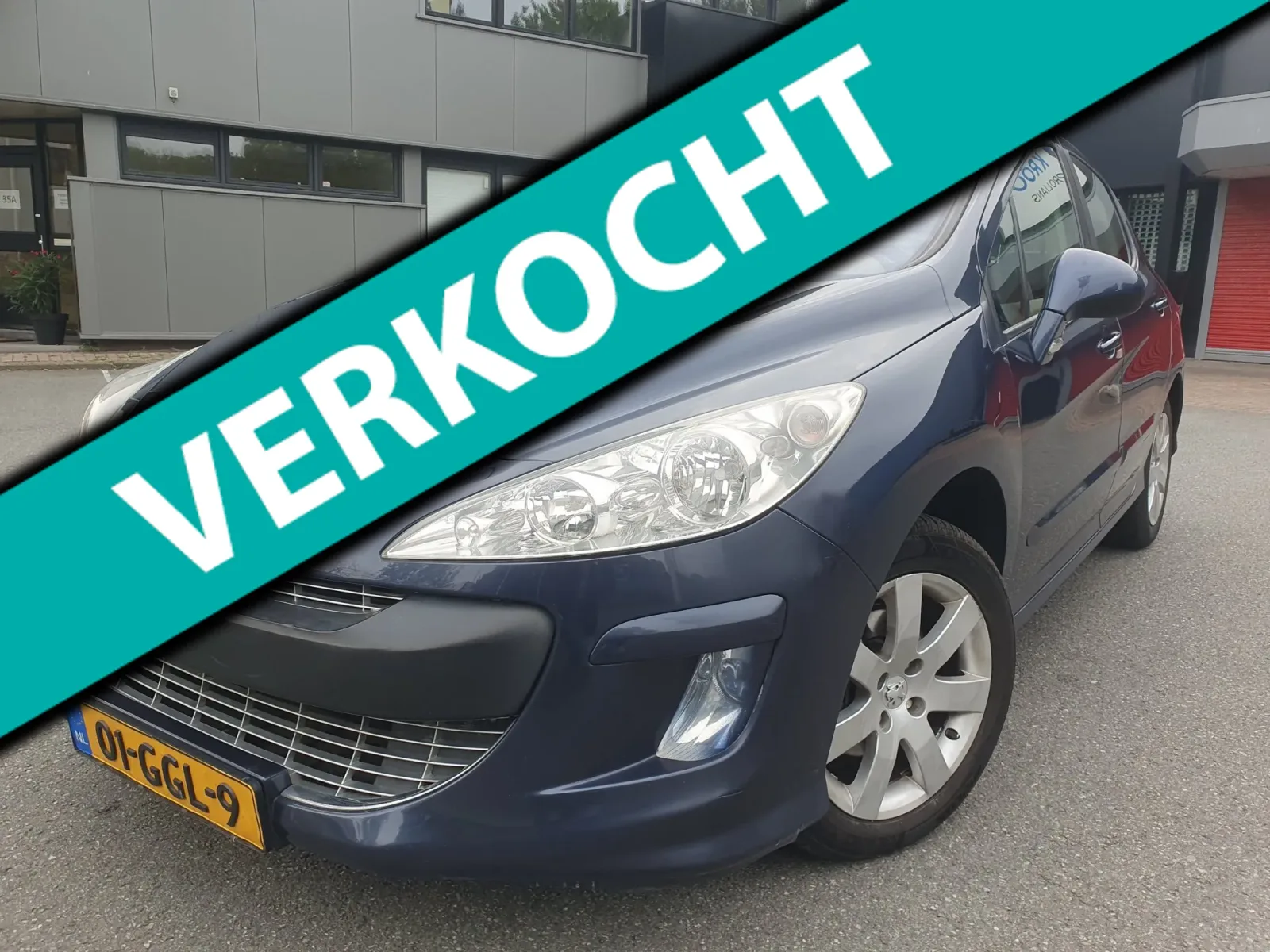 Peugeot 308 (2008) — foto 1