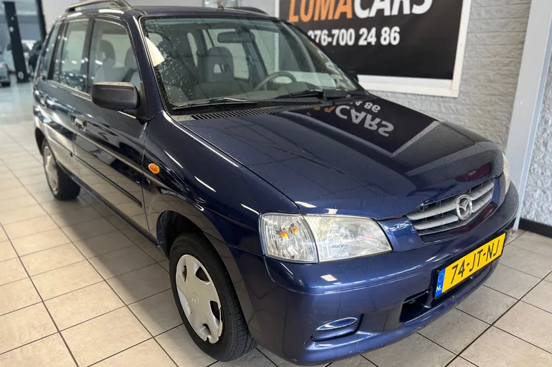 Mazda Demio (2002)