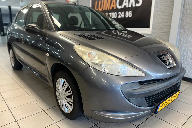 Peugeot 206+ (2009)