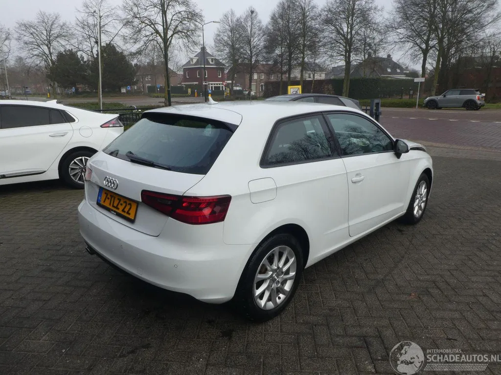 Audi A3 (2014) — foto 1