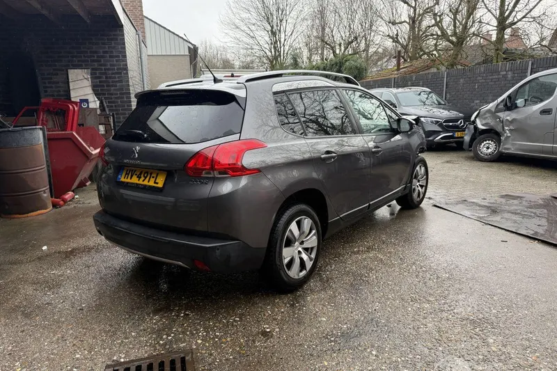 Peugeot 2008 (2015)