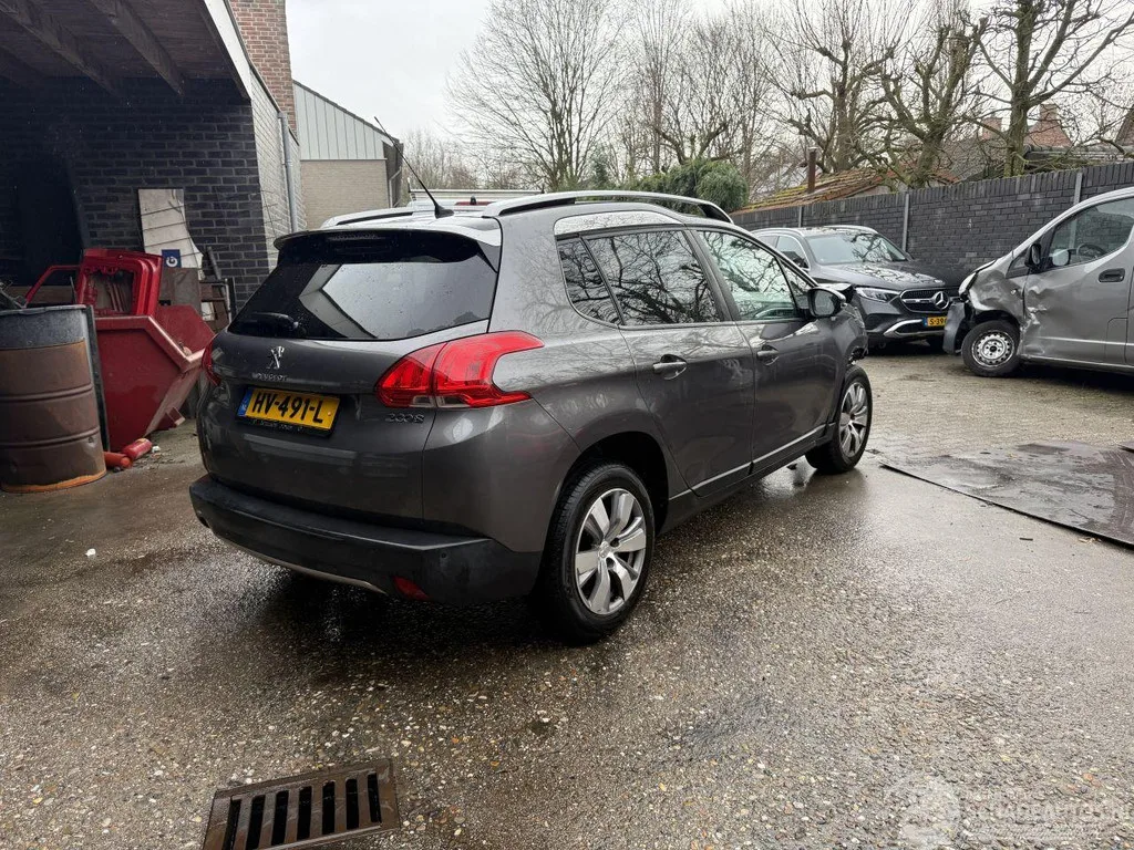 Peugeot 2008 (2015) — foto 1