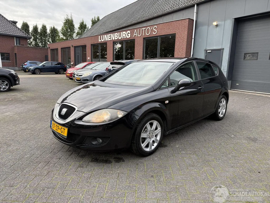 SEAT Leon (2008) — foto 1