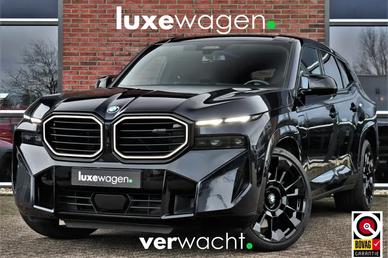 BMW XM (2024)