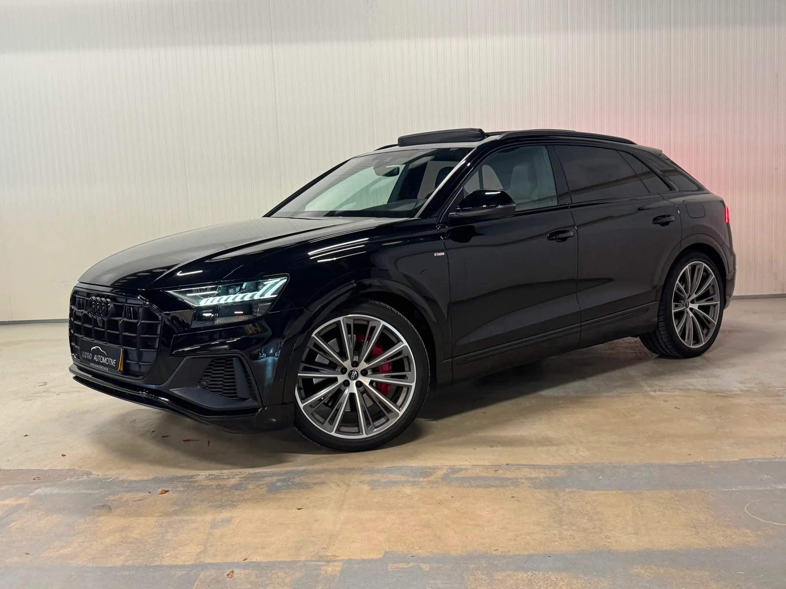 Audi Q8 (2023) — foto 1