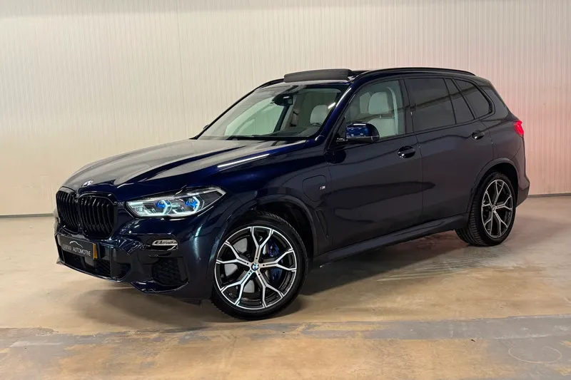 BMW X5 (2021)