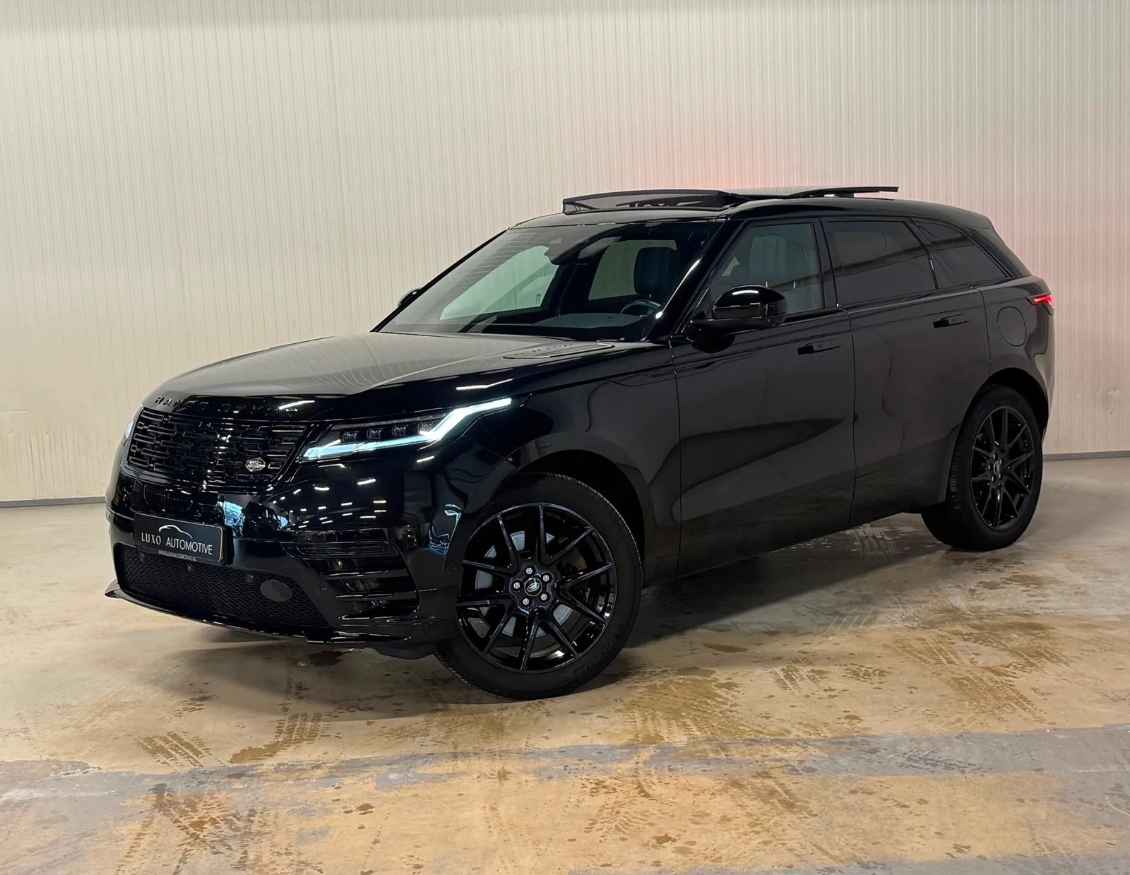 Land Rover Range Rover Velar (2024) — foto 1