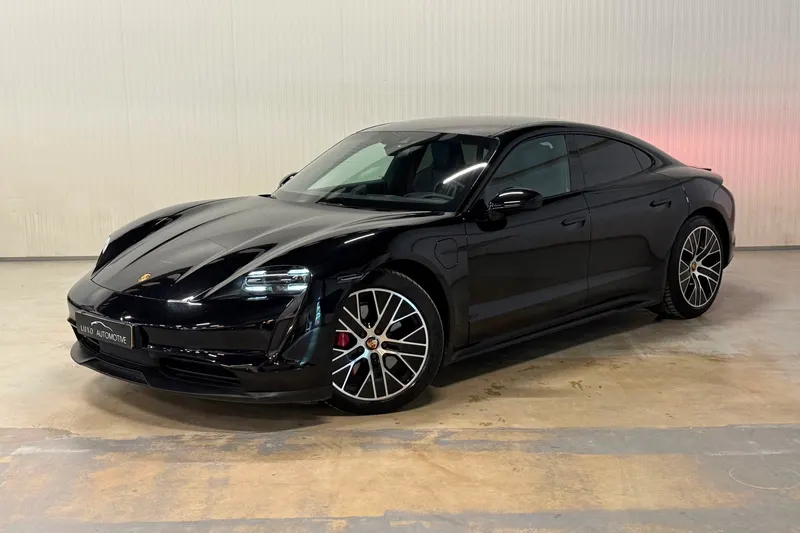 Porsche Taycan (2020)