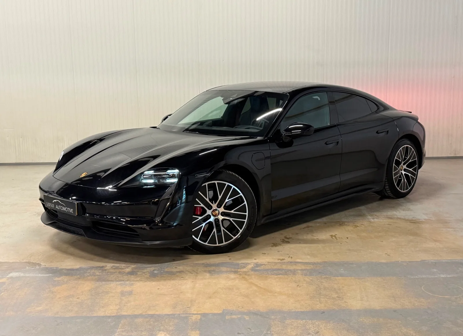 Porsche Taycan (2020) — foto 1