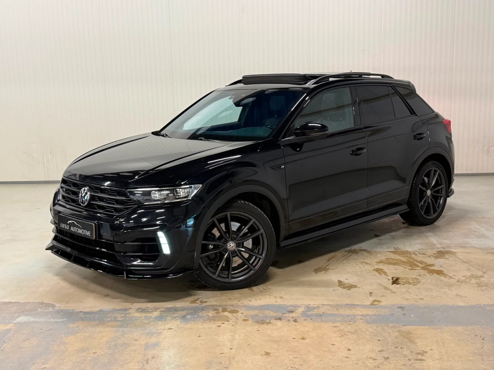 Volkswagen T-Roc (2020) — foto 1
