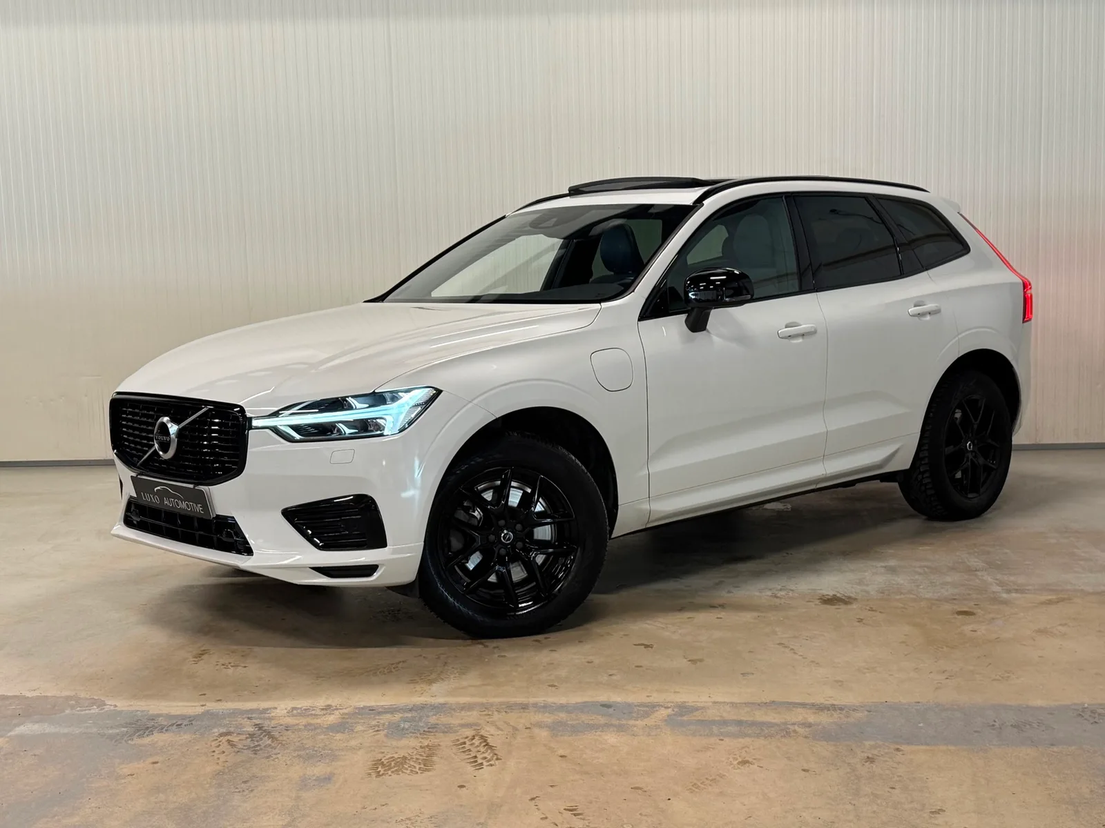 Volvo XC60 (2021) — foto 1