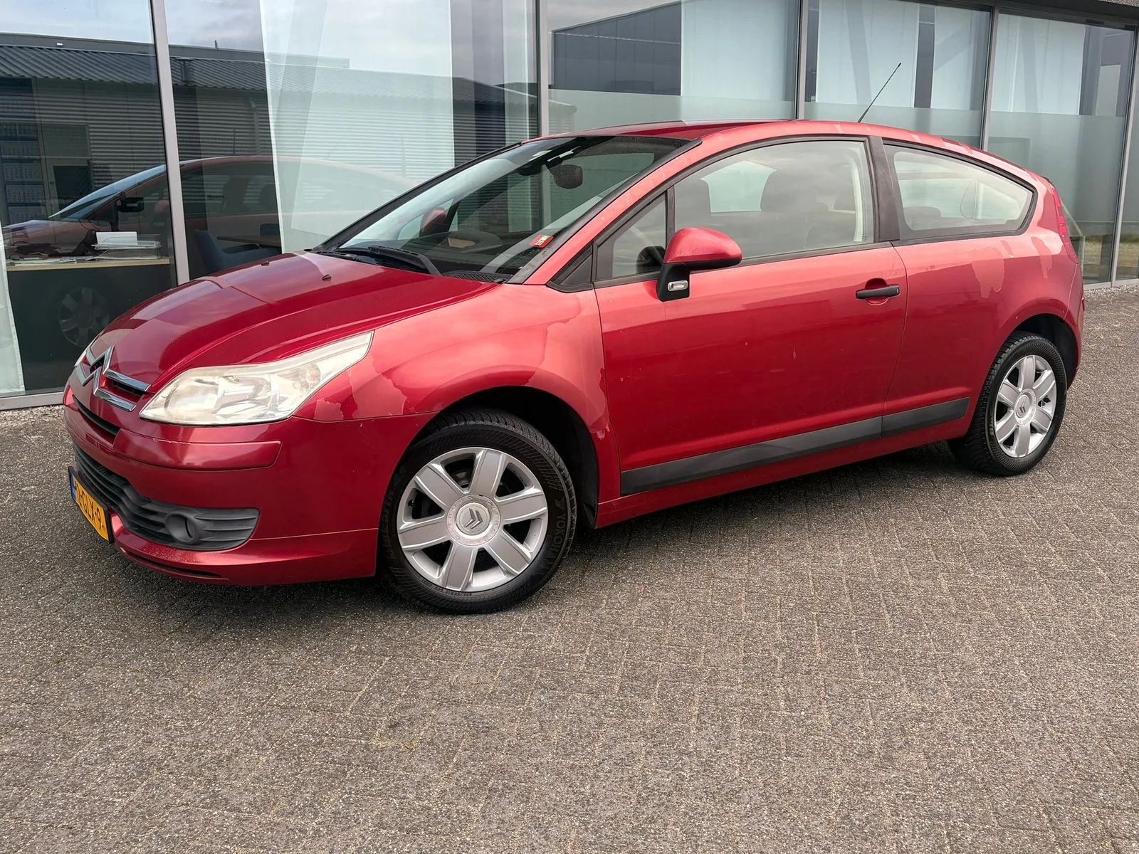 Citroën C4 (2008) — foto 1