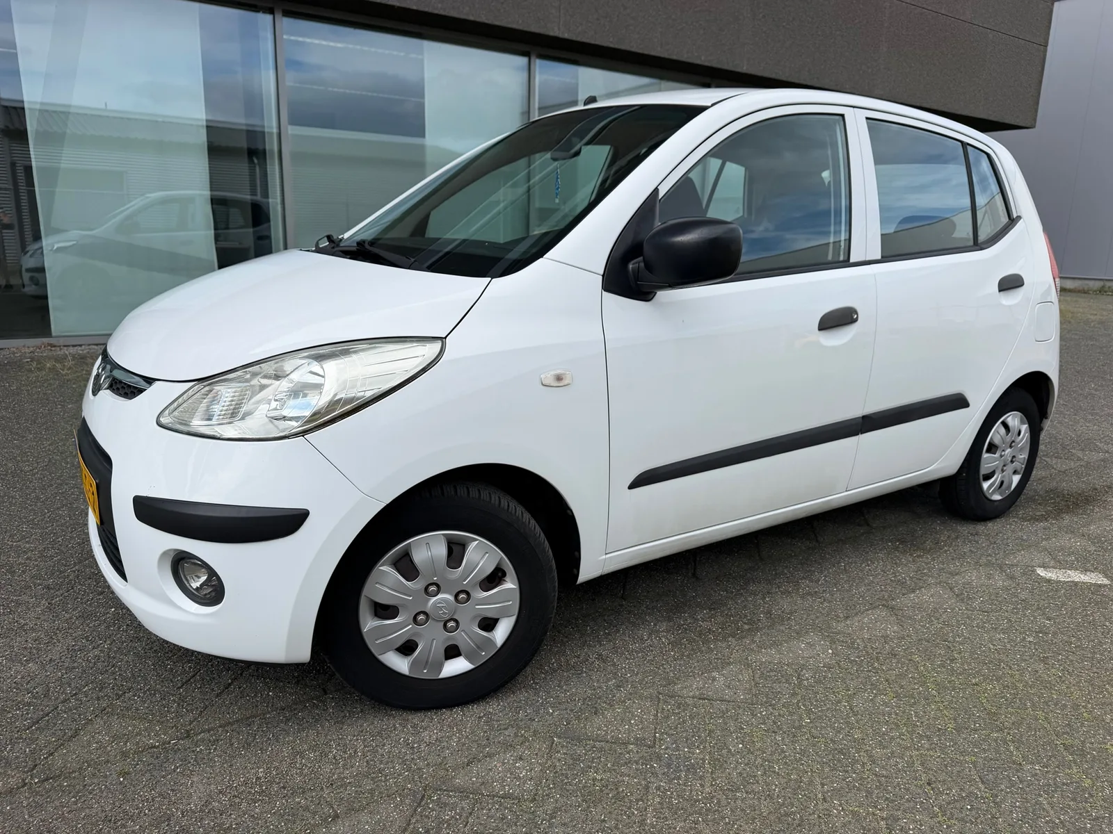 Hyundai i10 (2010) — foto 1
