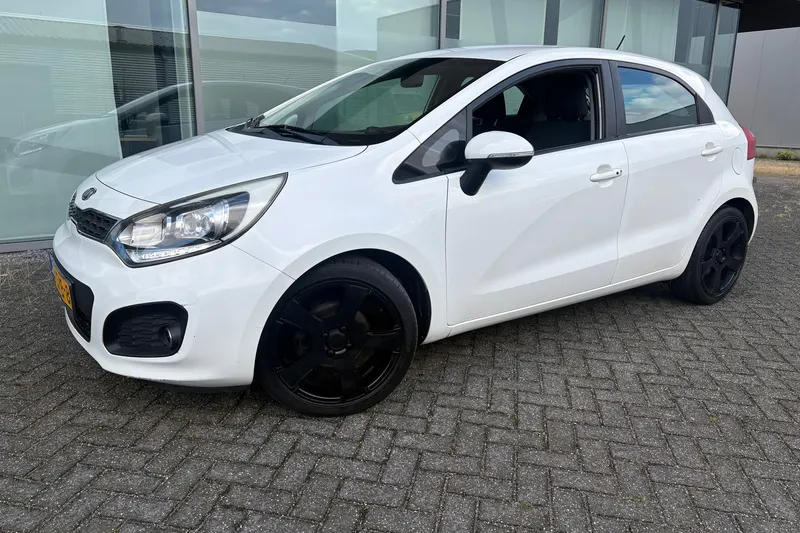 Kia Rio (2011)