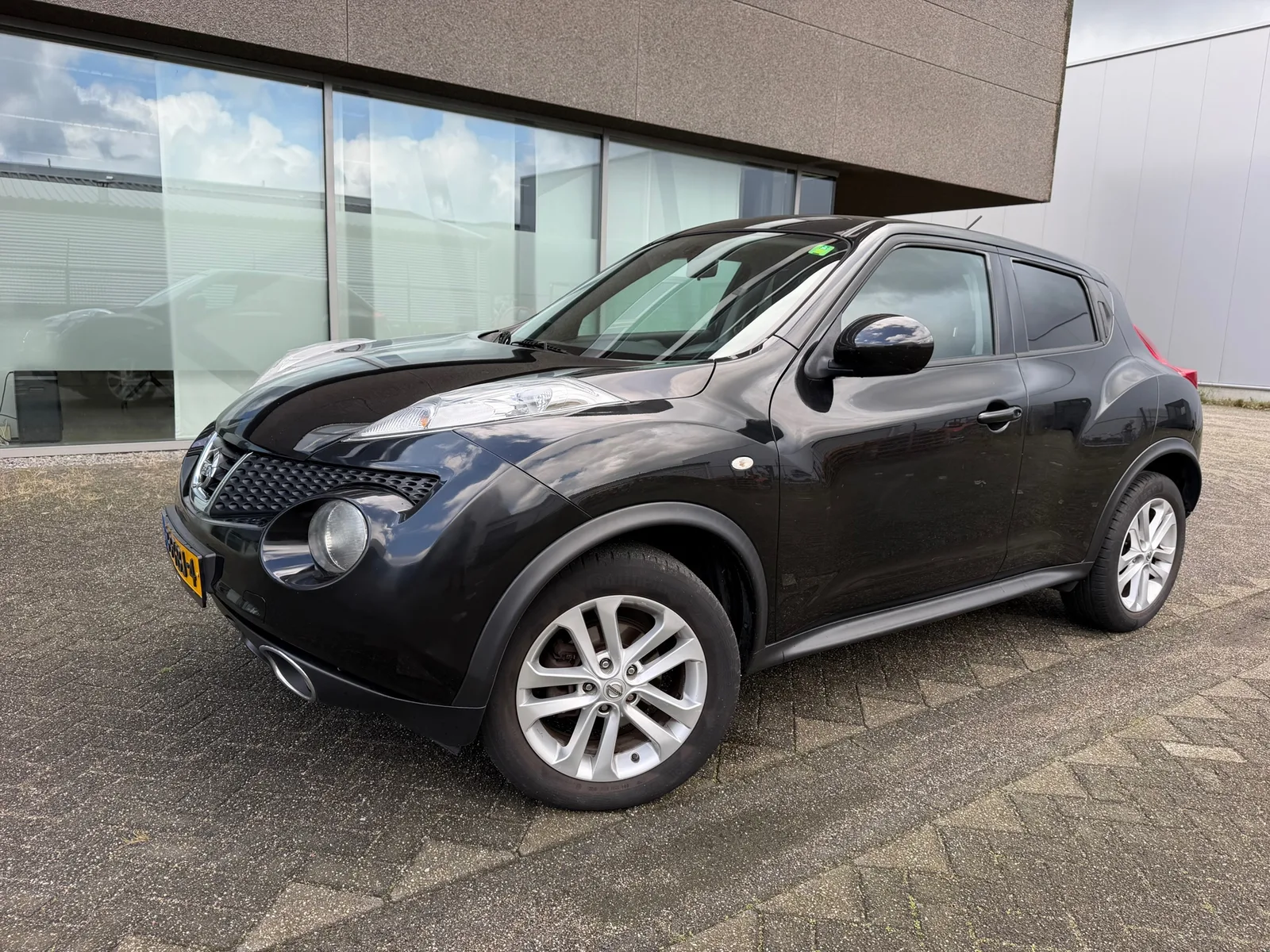 Nissan Juke (2012) — foto 1
