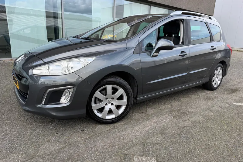 Peugeot 308 (2012)
