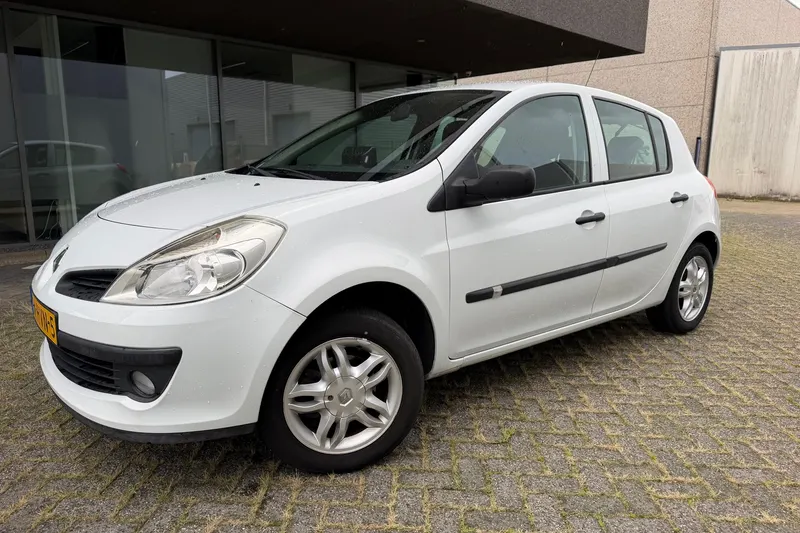 Renault Clio (2009)