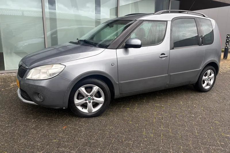 Škoda Roomster (2011)