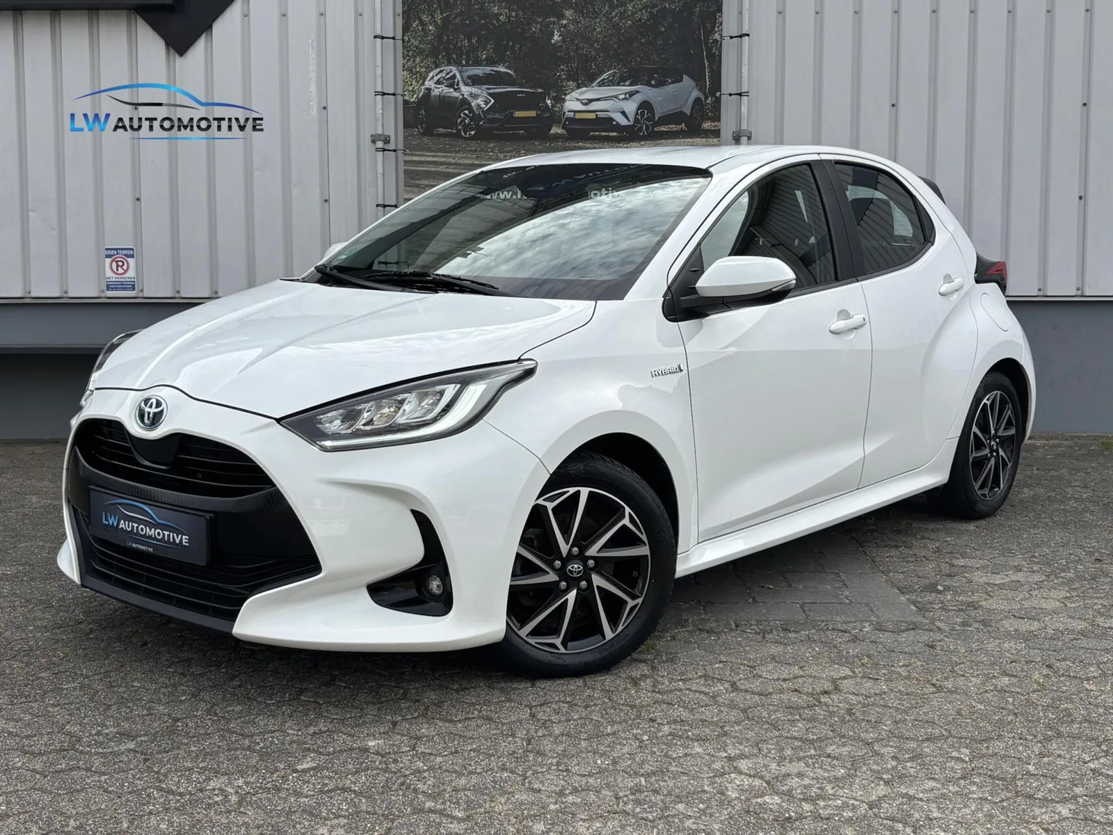Toyota Yaris (2020) — foto 1