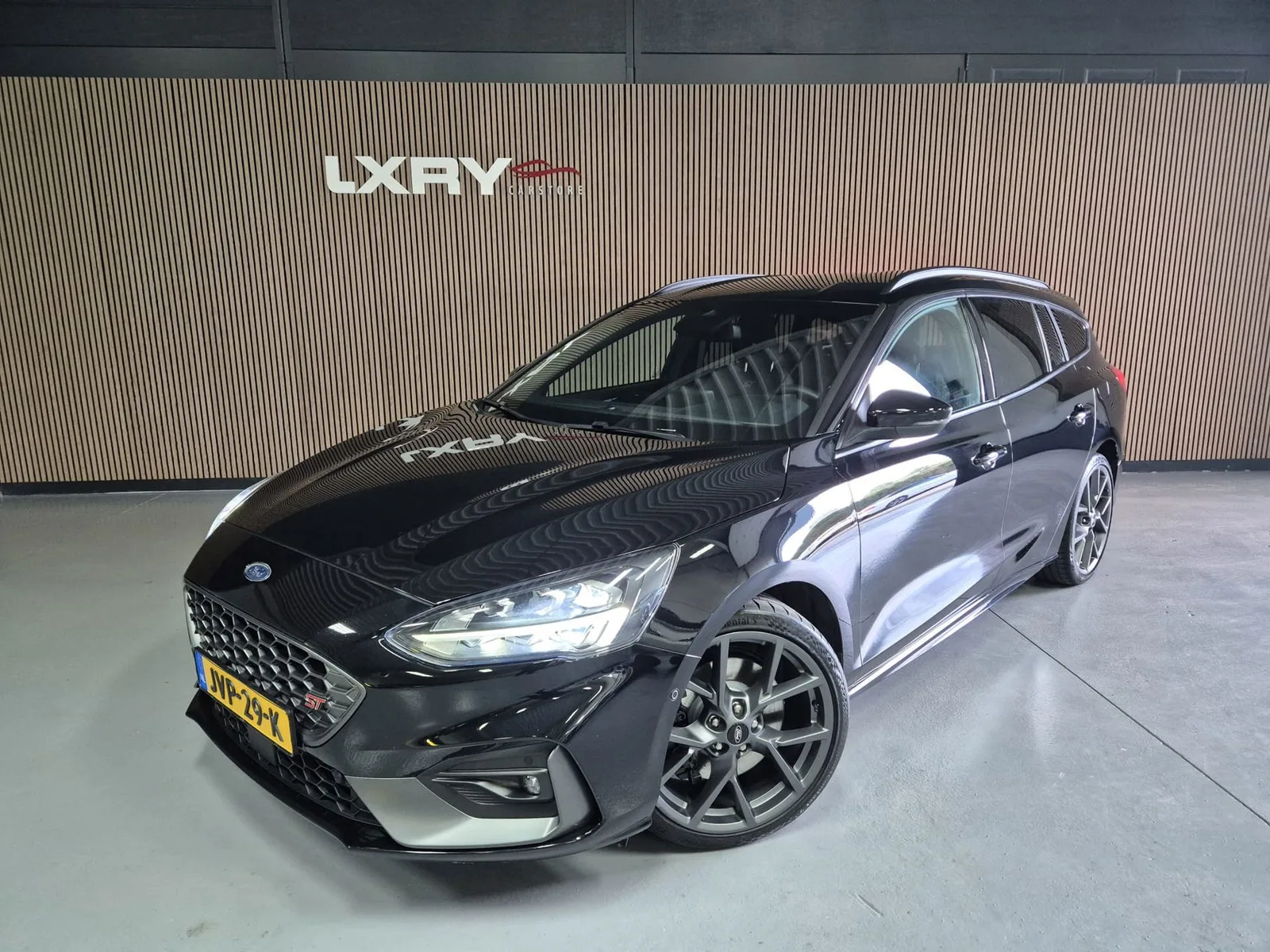 Ford Focus (2020) — foto 1