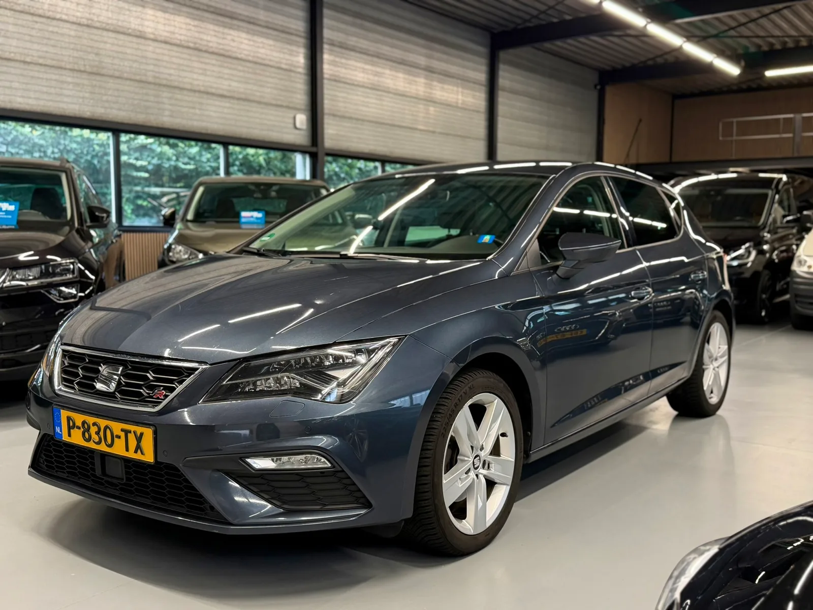 SEAT Leon (2019) — foto 1