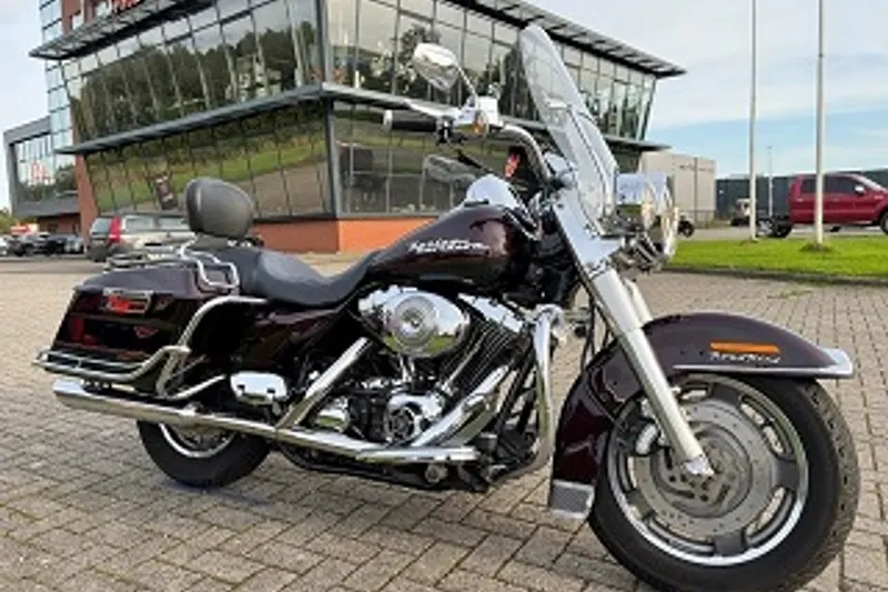 Harley-Davidson Road King Custom (2006)