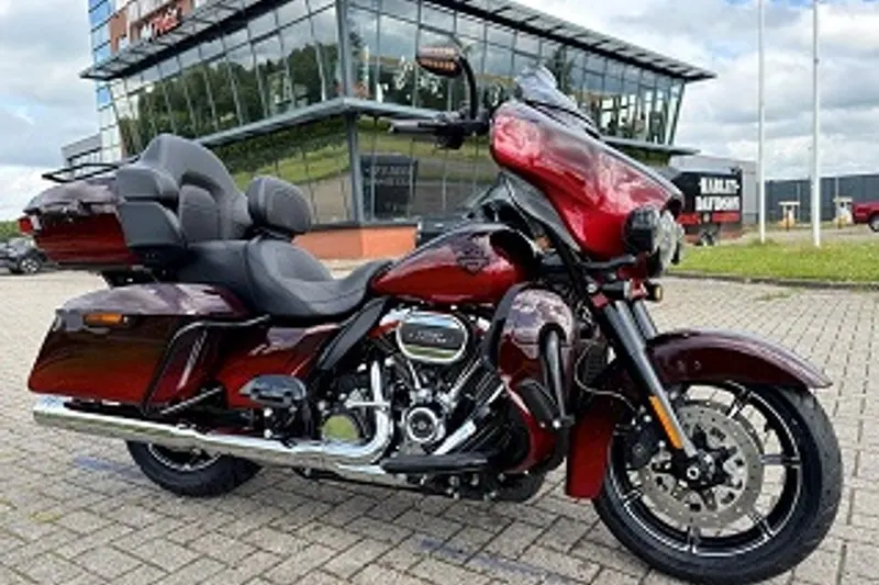 Harley-Davidson Cvo Street Glide (2018)