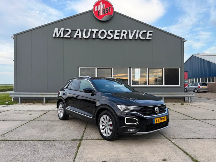 Volkswagen T-Roc (2019) — foto 1