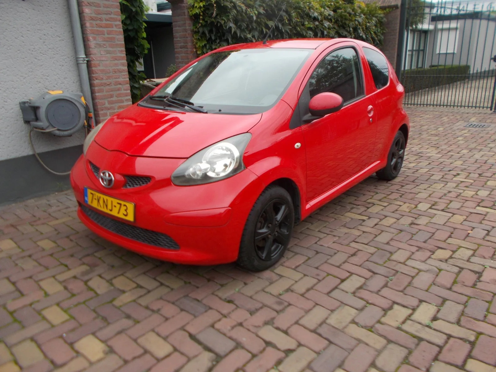 Toyota Aygo (2006) — foto 1