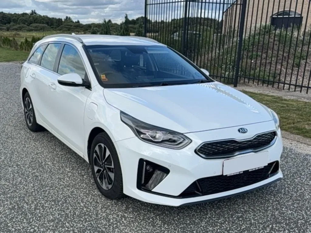Kia Ceed (2020) — foto 1