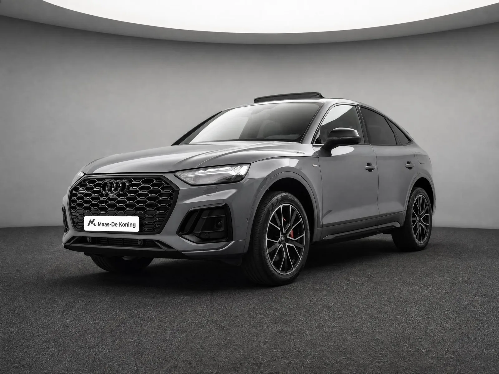 Audi Q5 Sportback (2023) — foto 1