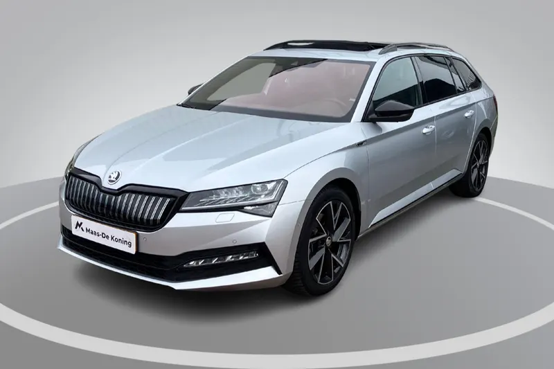 Škoda Superb (2023)