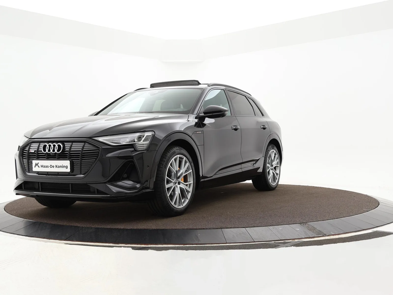 Audi e-tron (2022) — foto 1