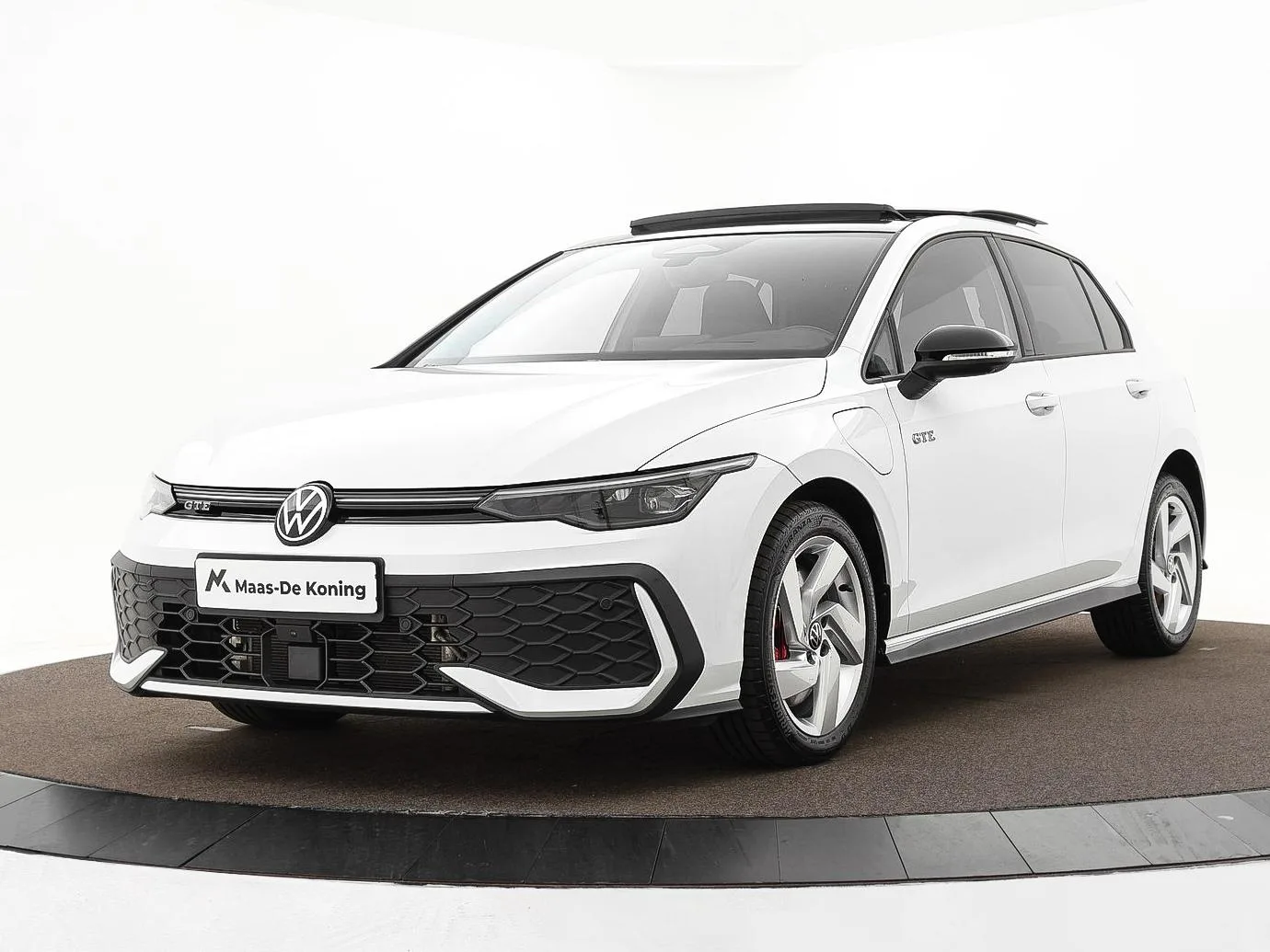 Volkswagen Golf (2025) — foto 1
