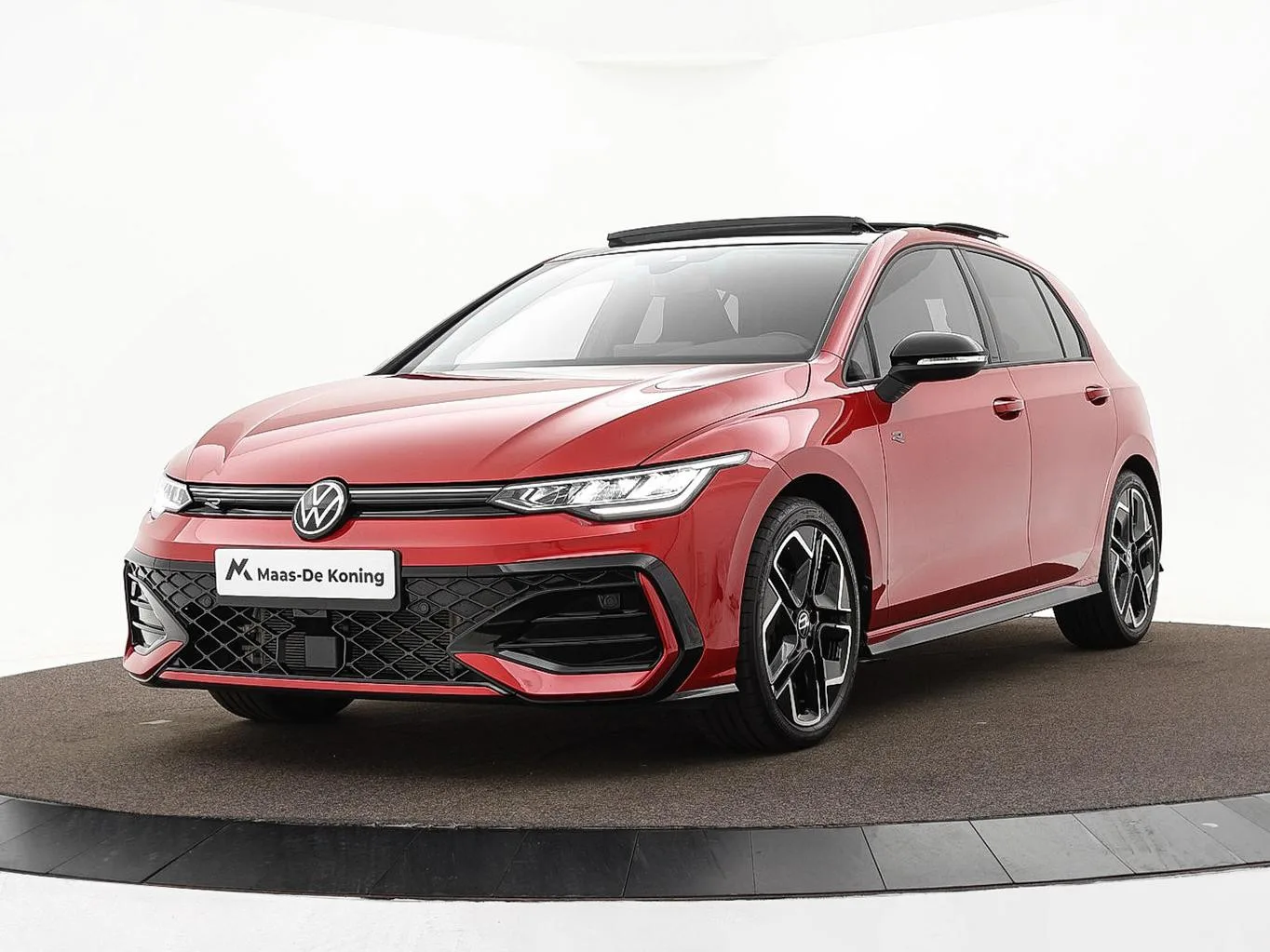 Volkswagen Golf (2025) — foto 1