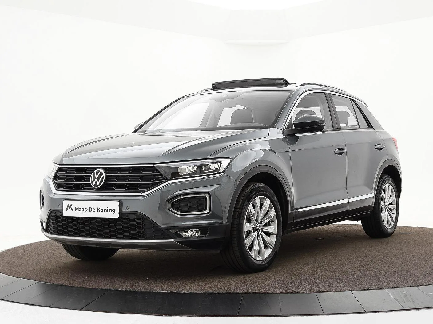 Volkswagen T-Roc (2022) — foto 1