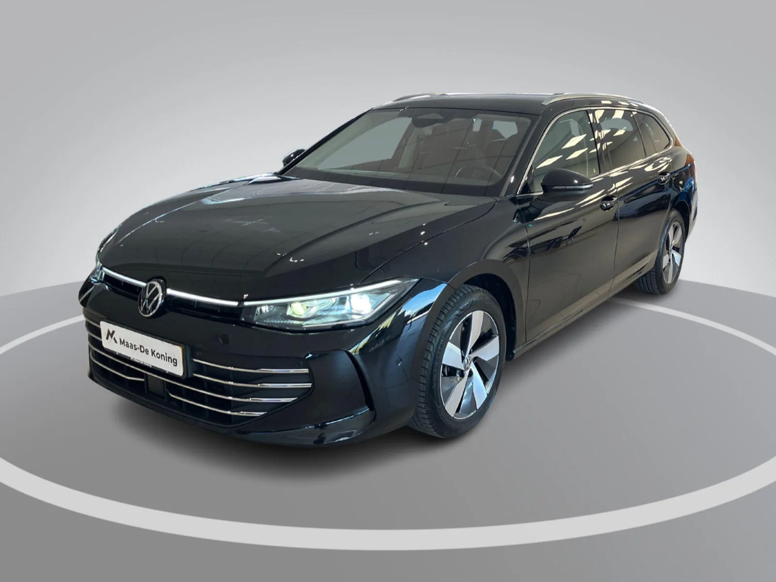 Volkswagen Passat (2024) — foto 1