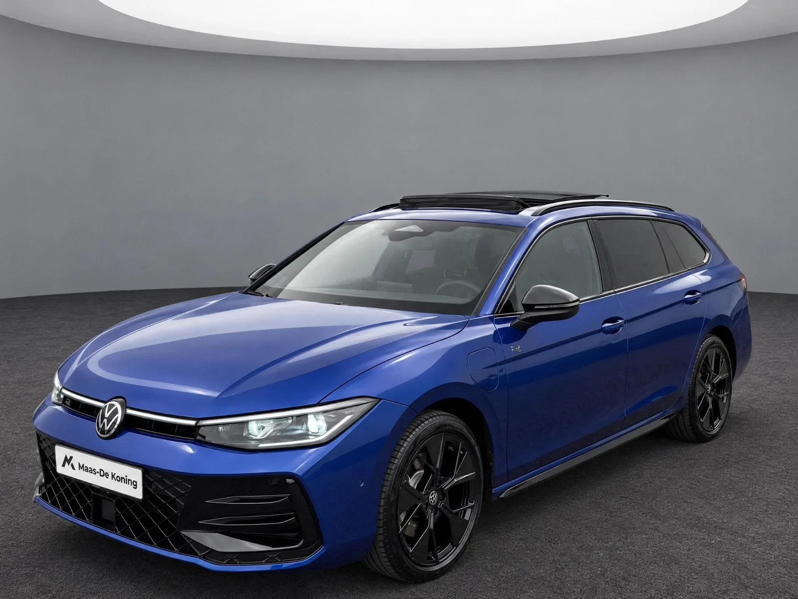 Volkswagen Passat (2025) — foto 1