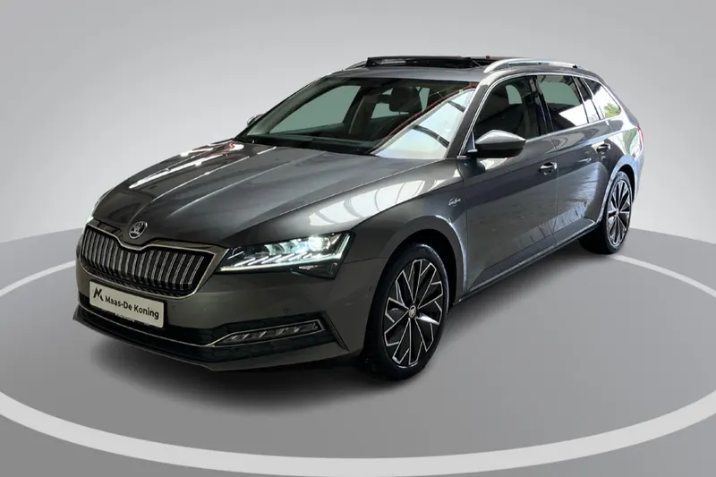 Škoda Superb (2022)
