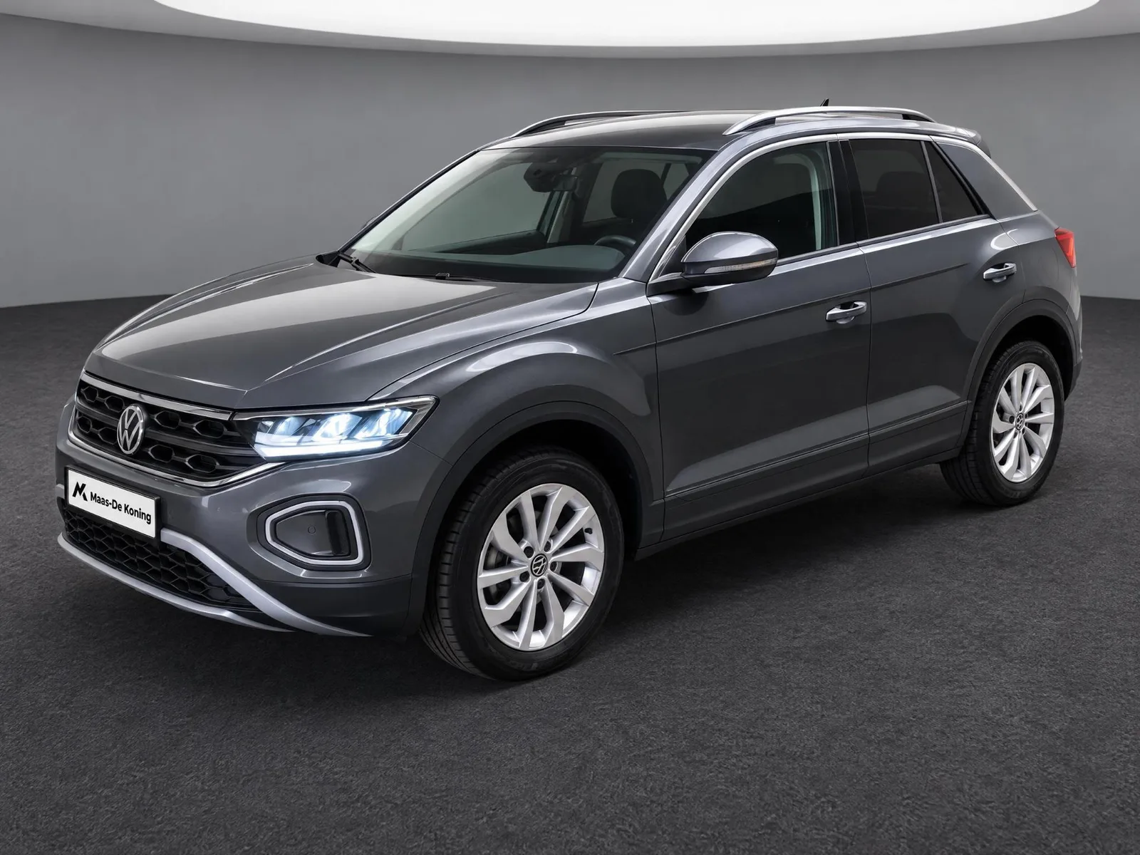Volkswagen T-Roc (2024) — foto 1